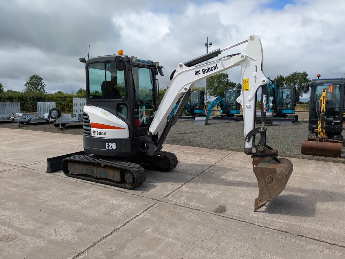 2016 Bobcat E26 - Image 4