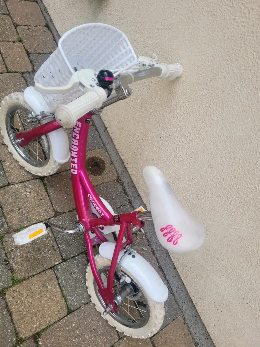 Girls bike - Image 4