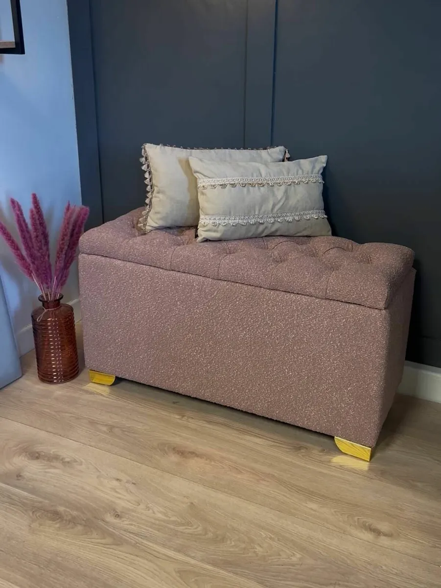 Bouclé Ottoman with Storage - Image 3