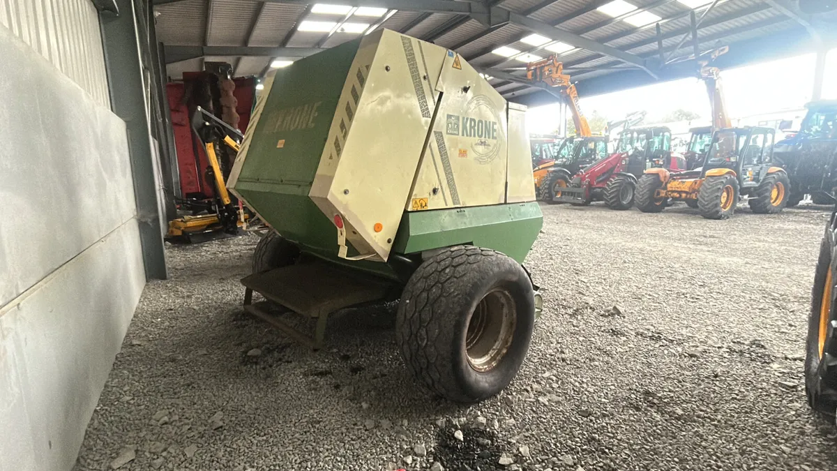 Krone round bailer - Image 2