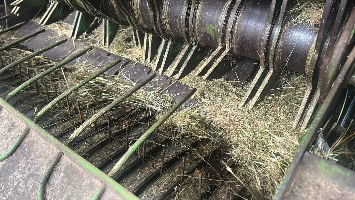 Krone round bailer - Image 3