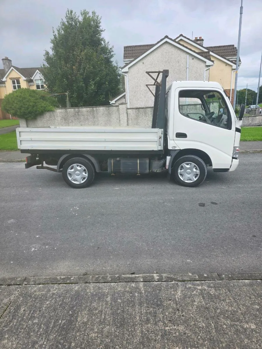 Toyota dyna - Image 3