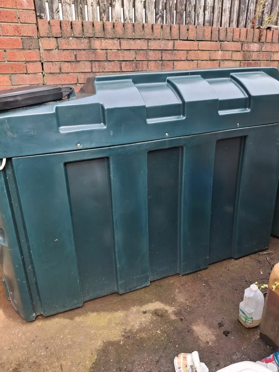 Bonded oil tank - Image 4