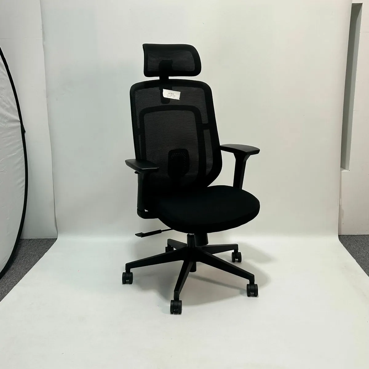 Luan Delta Swivel Chair - Image 1