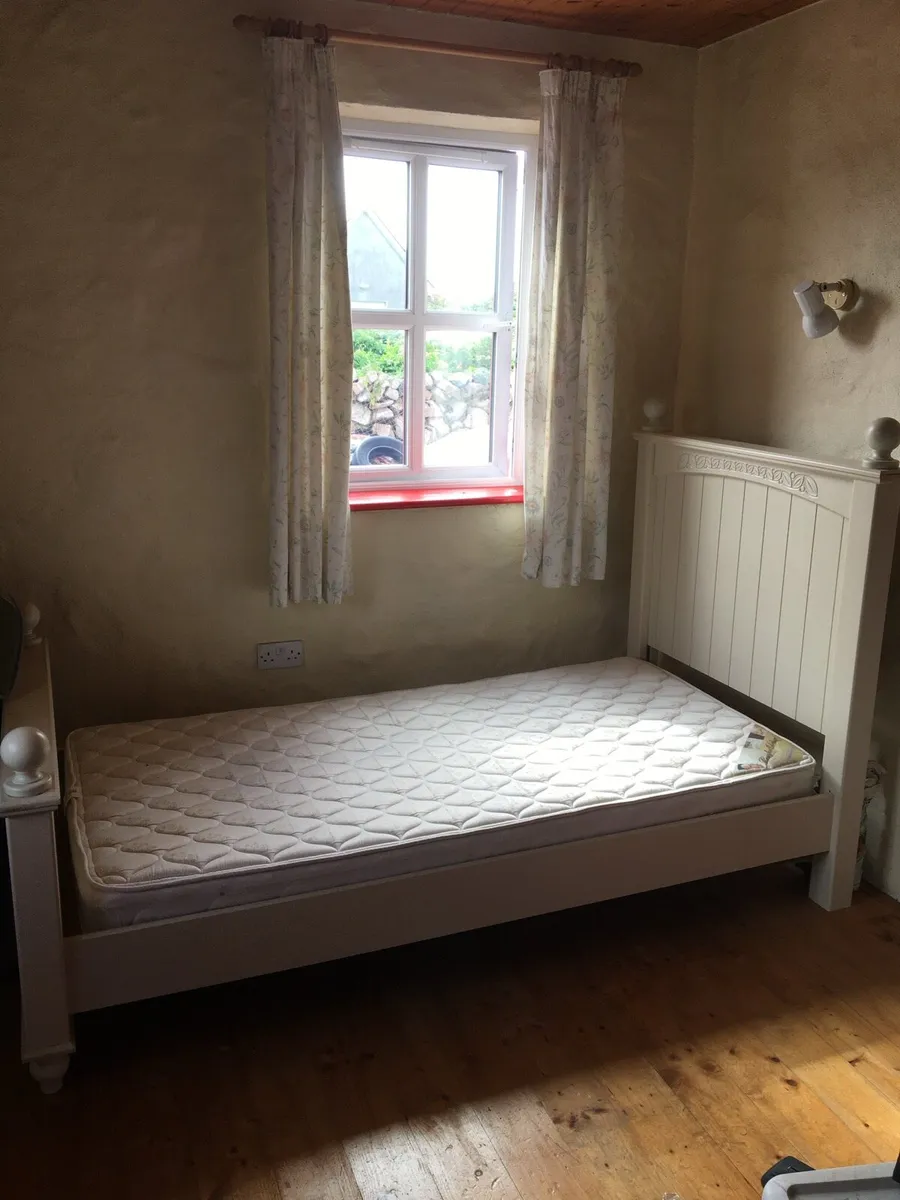 Single bed - Image 3