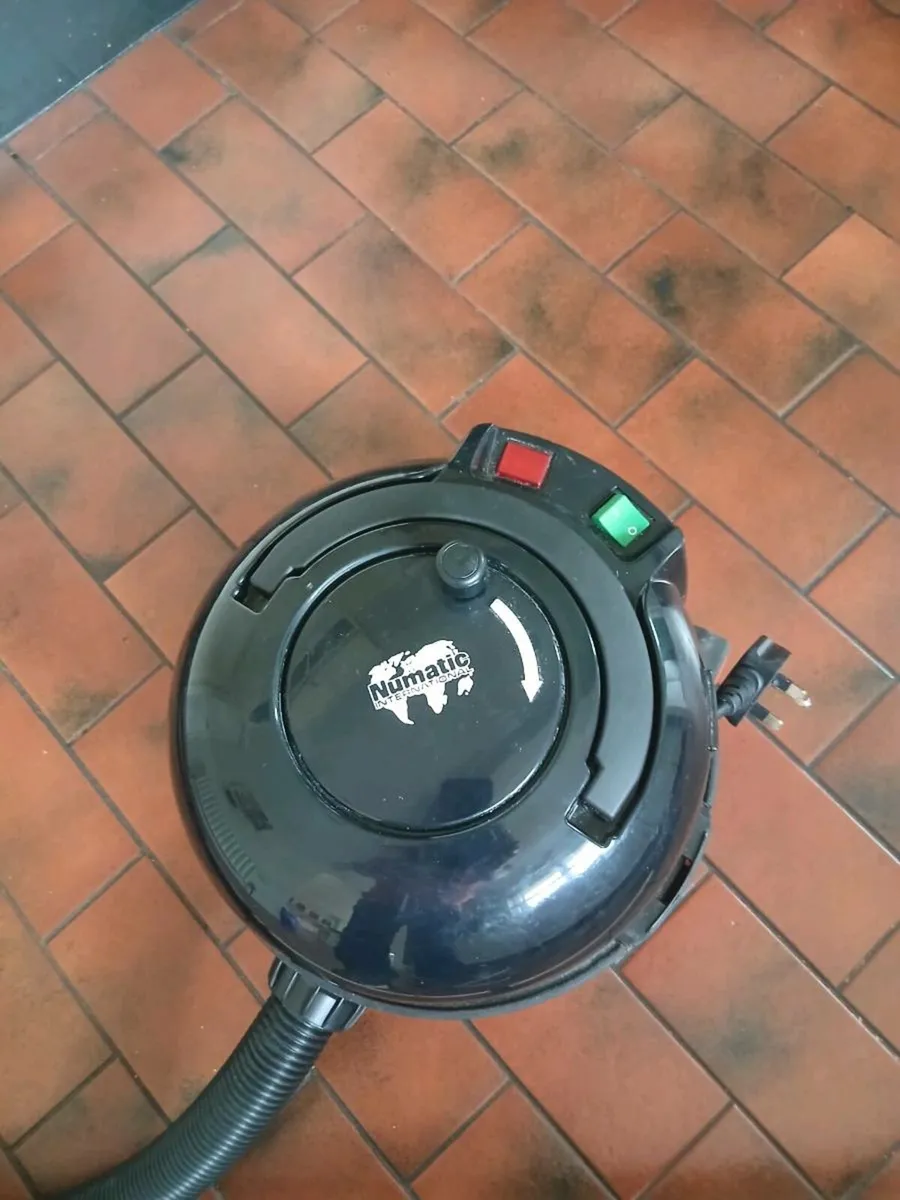Henry hoover - Image 3