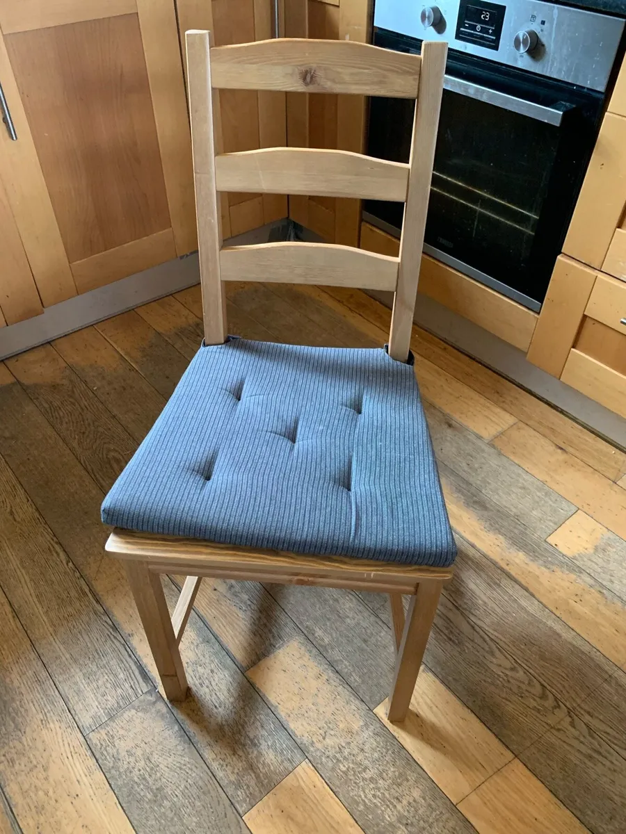 4 IKEA chairs - Image 1