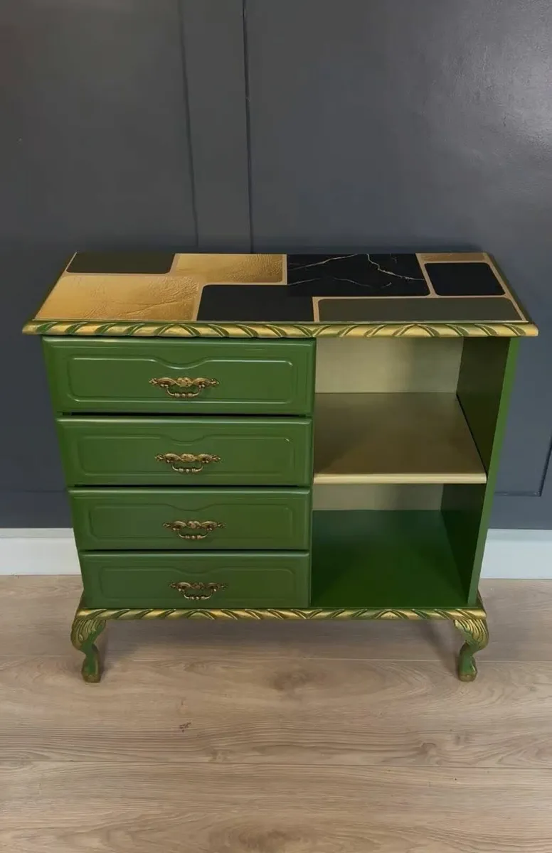 Green Console Table for Modern Interiors - Image 3