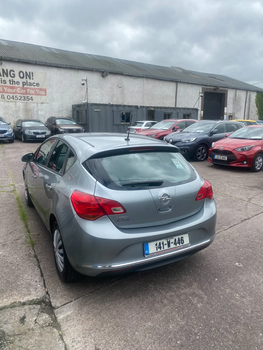 Opel Astra 2014 - Image 3