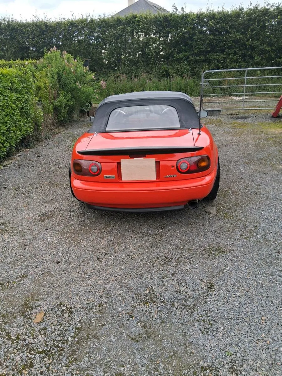 Car - Image 4