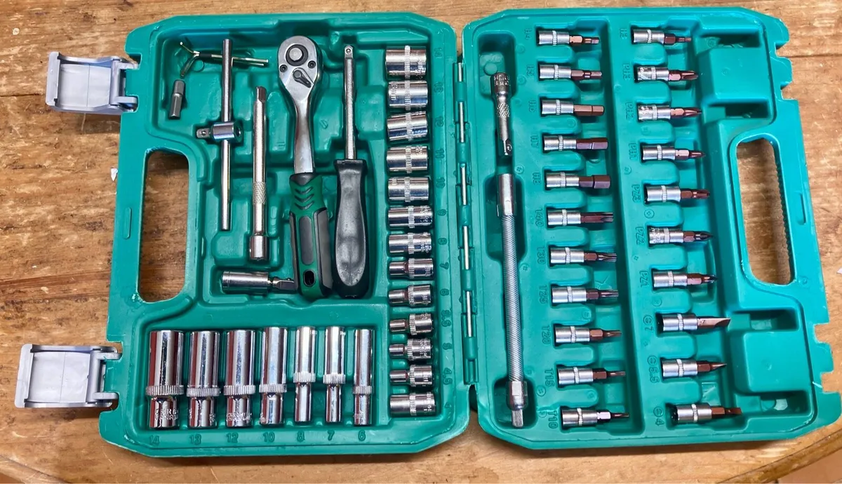 53 Piece Socket and Bit Tool Set - Image 4