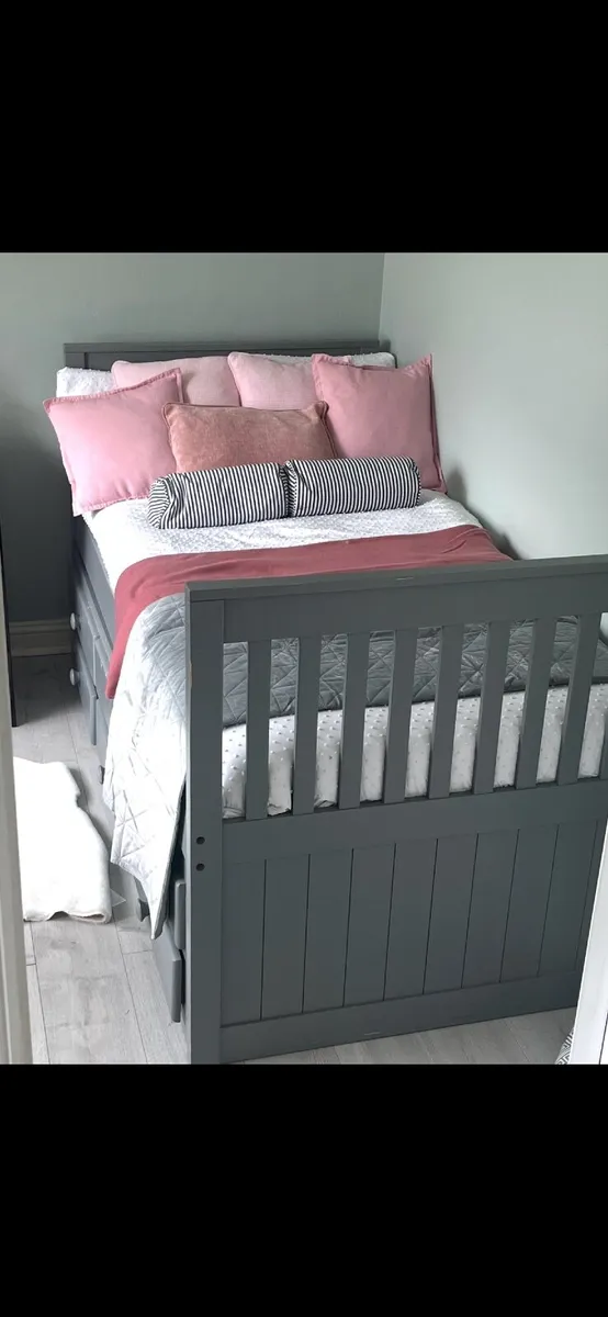 Single bed / trundle bed / two single beds - Image 1