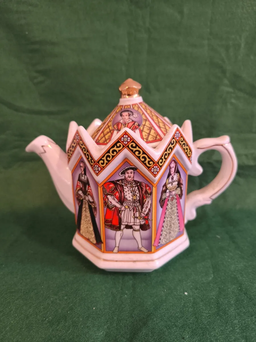 Sadler Teapot - Image 1