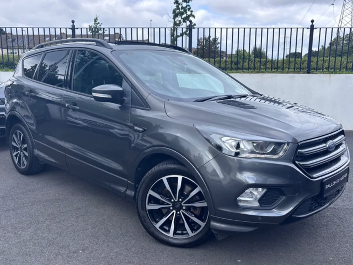 FORD KUGA ST-LINE 1.5 HIGH SPEC PANORAMIC SUNROOF - Image 4