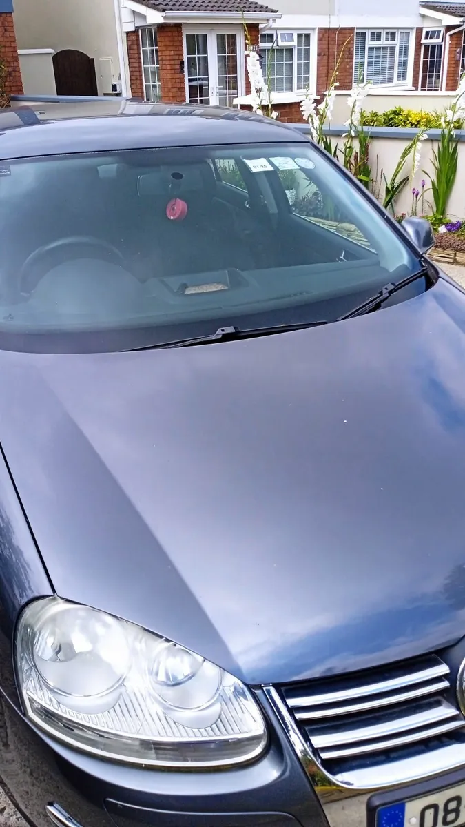 Volkswagen Jetta 2008 - Image 2
