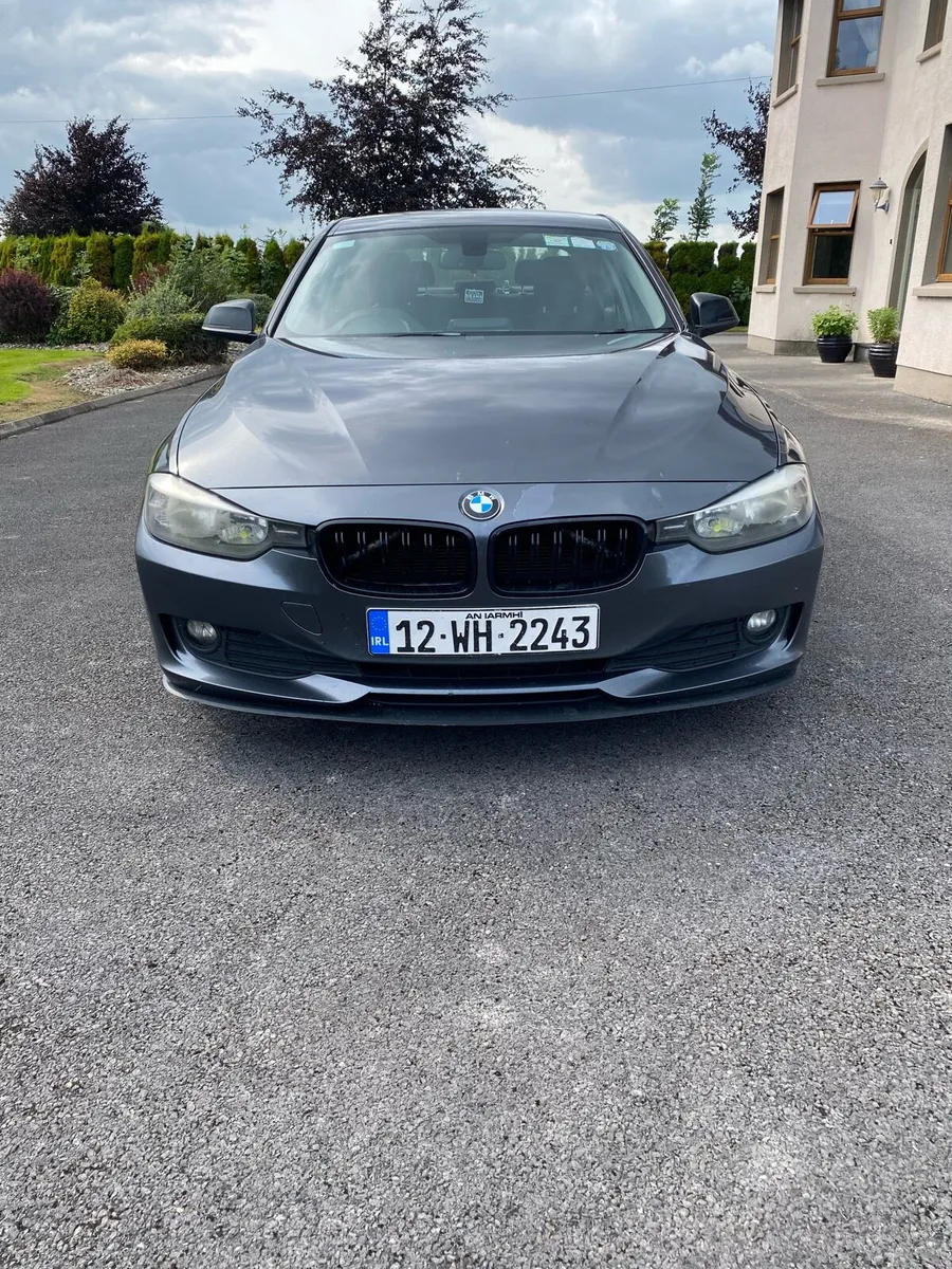 BMW 320 - Image 2