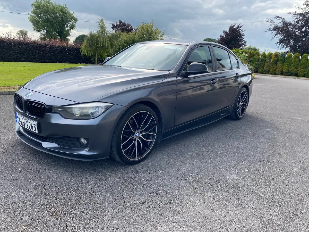 BMW 320 - Image 3