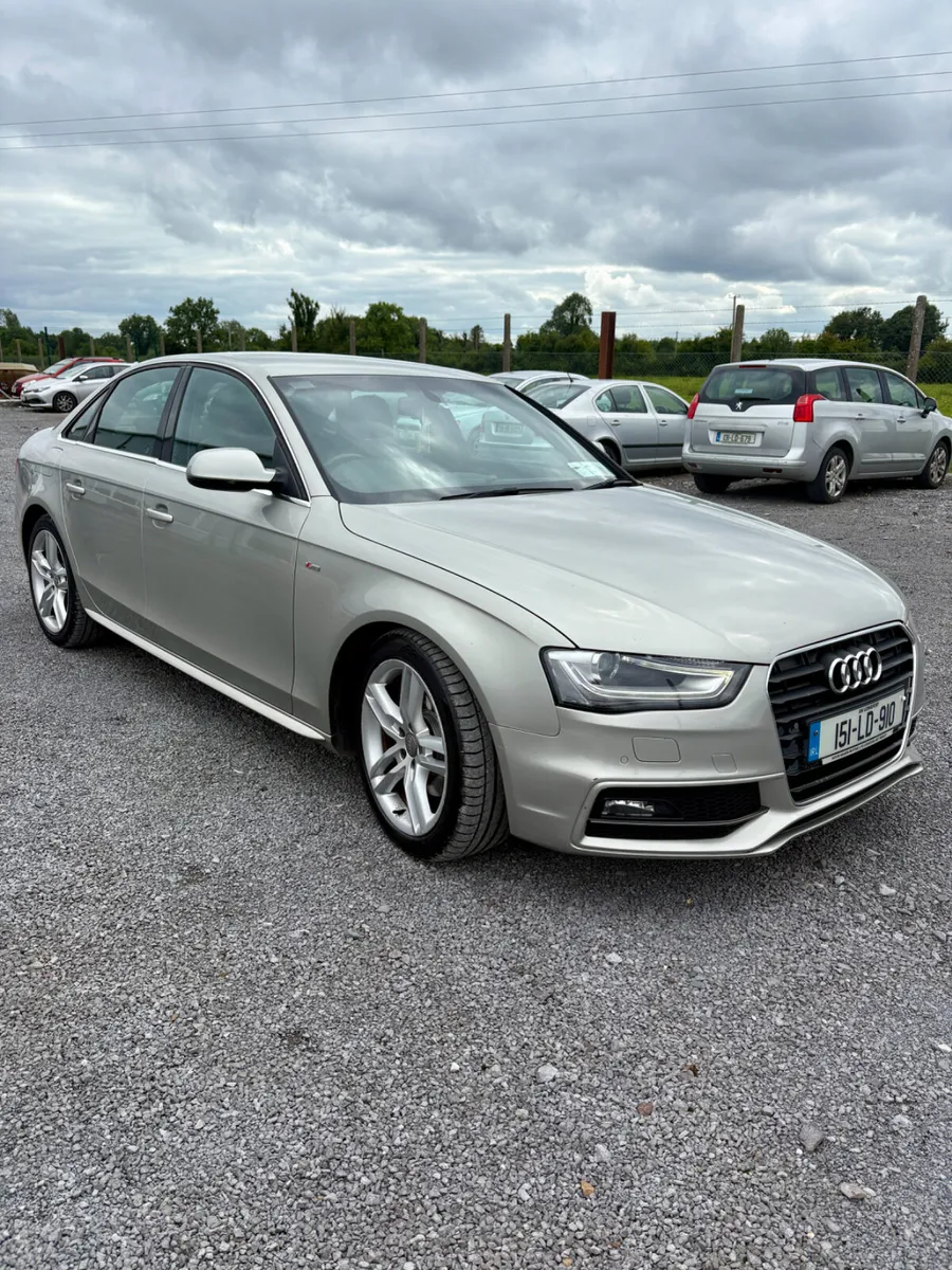 Audi A4 2015 - Image 2