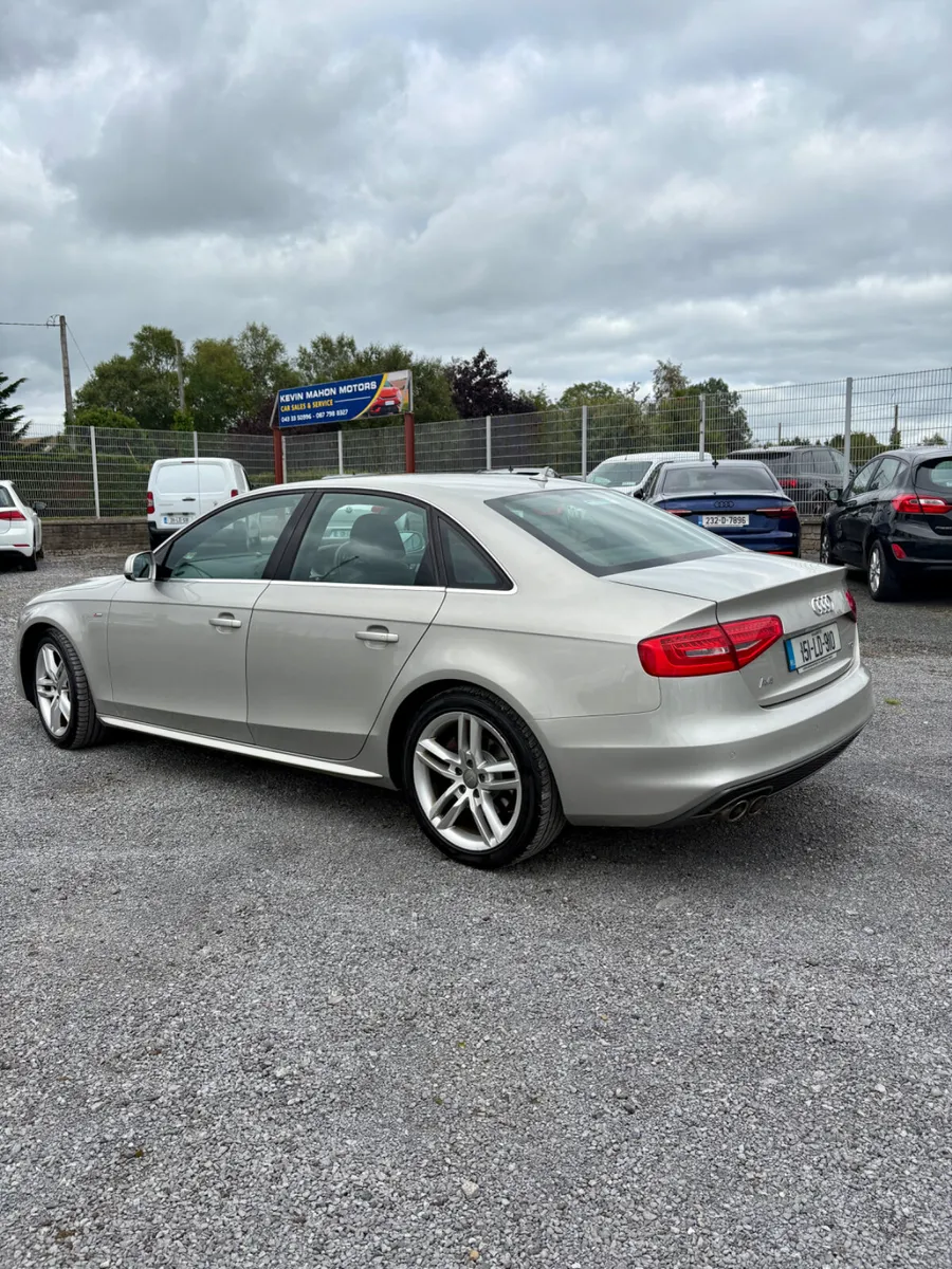 Audi A4 2015 - Image 3