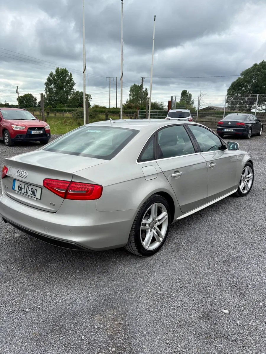 Audi A4 2015 - Image 4