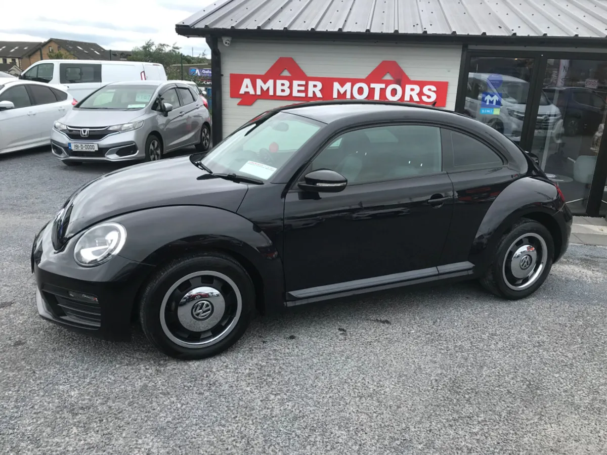 2017 VOLKSWAGEN BEETLE AUTOMATIC PETROL - Image 1