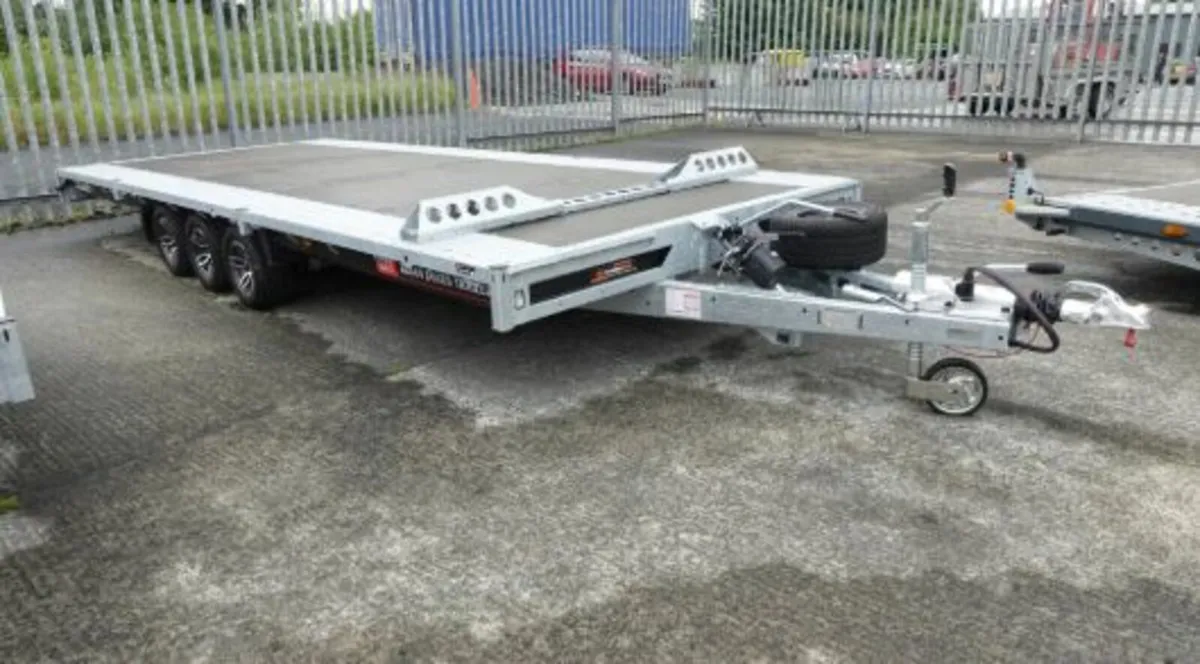 Brian James Trailers Connect 476-5522 - Image 1