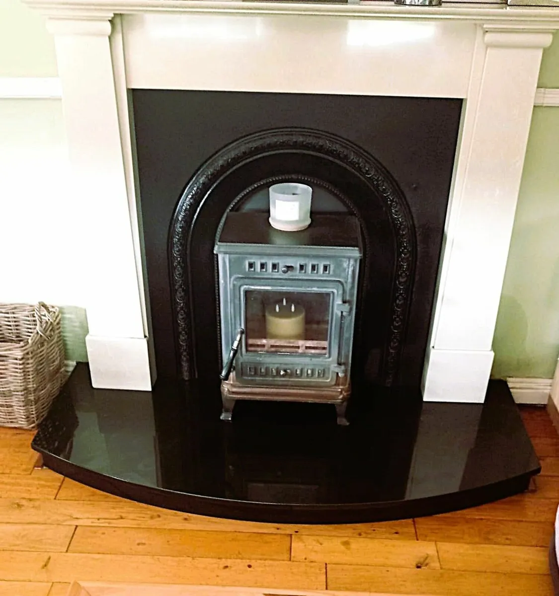 Henley Kells 5kw Solid Fuel Stove for Sale - Image 1