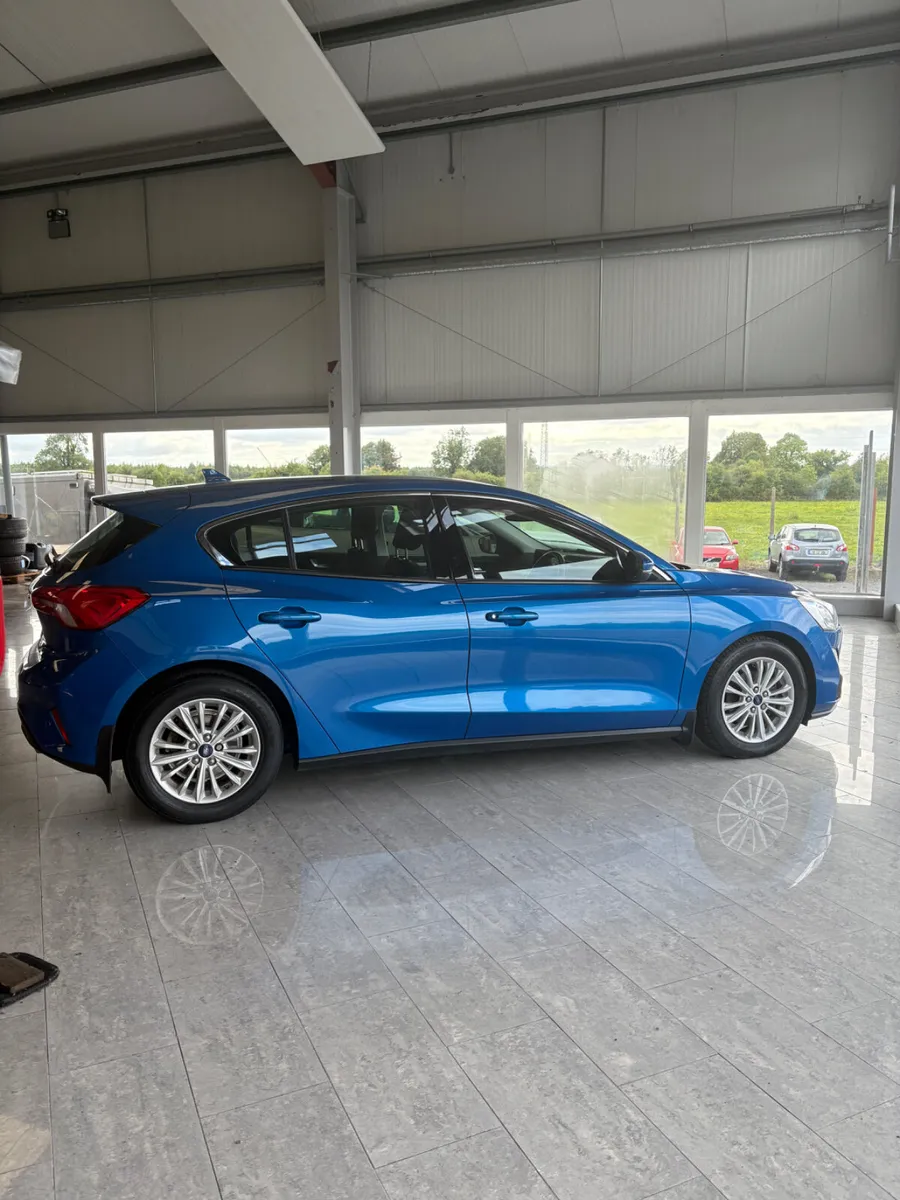 Ford Focus 2019 - Image 3