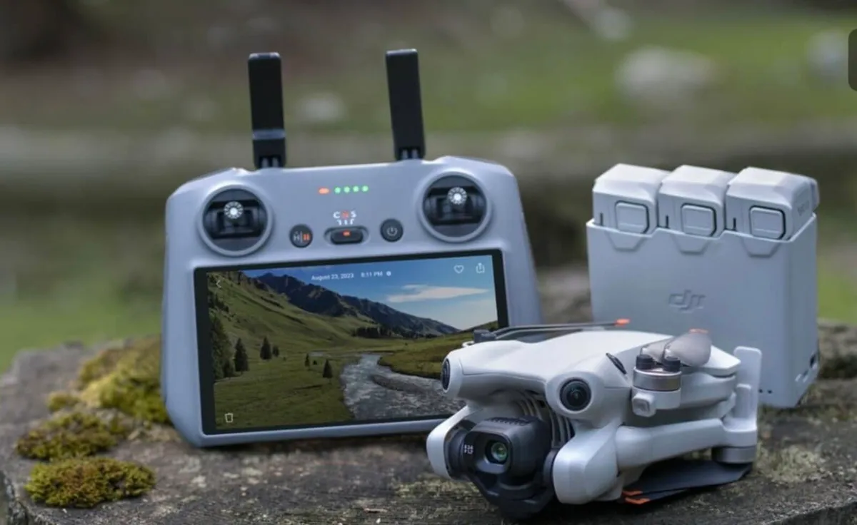 Dji mini 4 pro brand new not powered on - Image 1