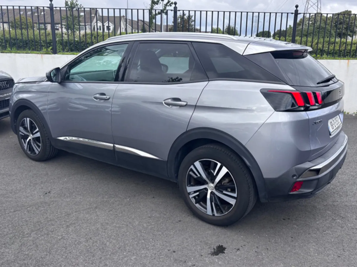 Peugeot 3008 ALLURE 1.2 130BHP AUTOMATIC LOW KMS - Image 3
