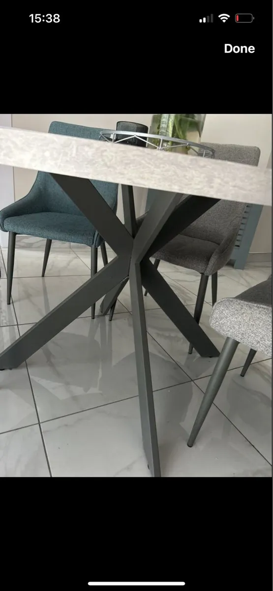 Kitchen table and 4 chairs - Image 2