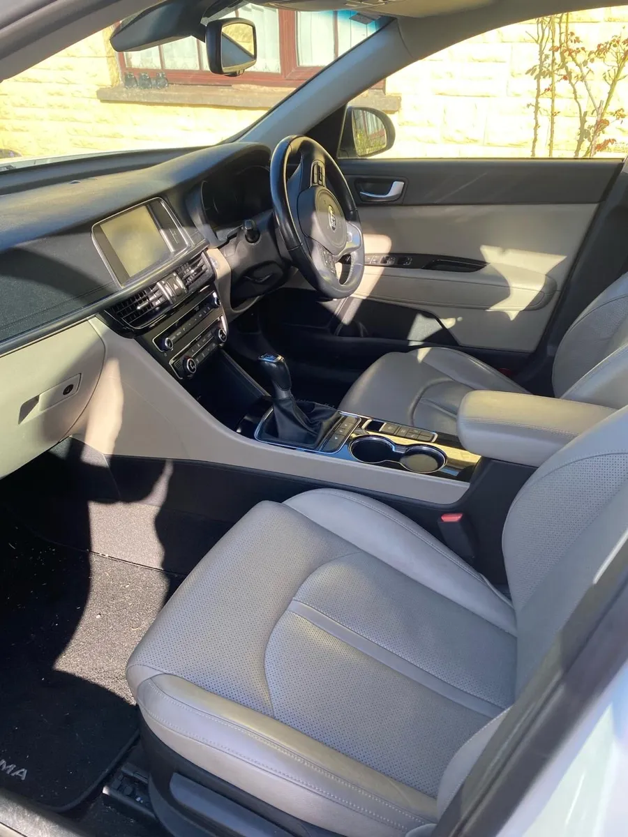 Kia Optima 2016 - Image 1