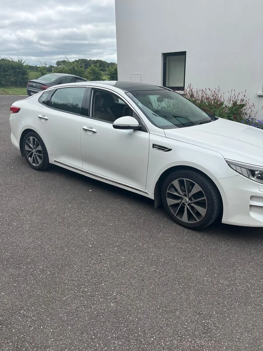 Kia Optima 2016 - Image 2