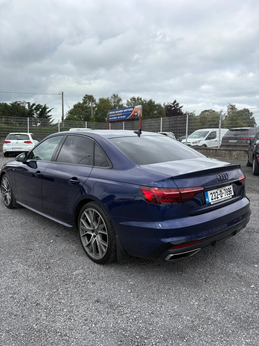 Audi A4 2023 - Image 2