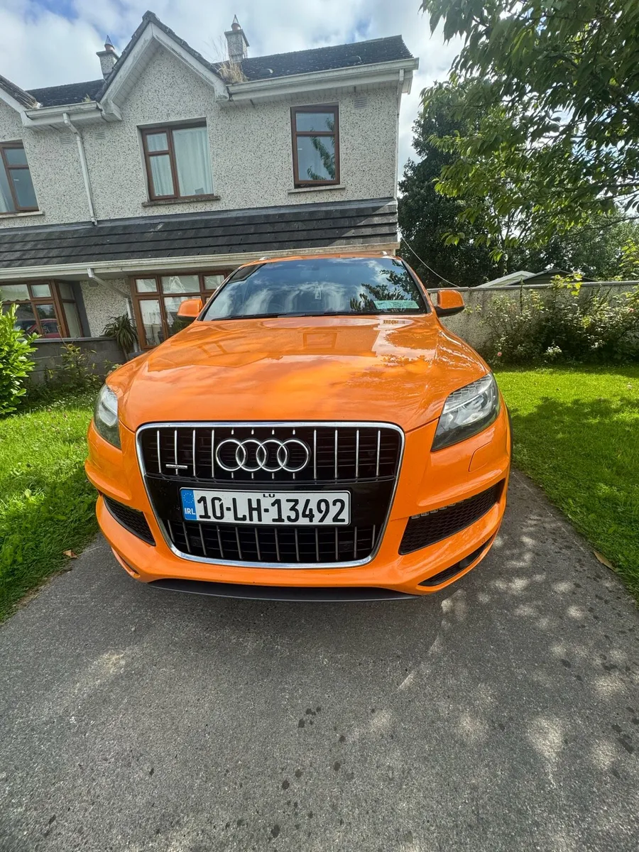 Audi Q7 - Image 1