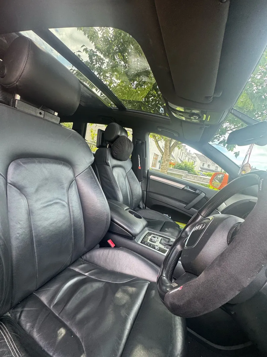 Audi Q7 - Image 3