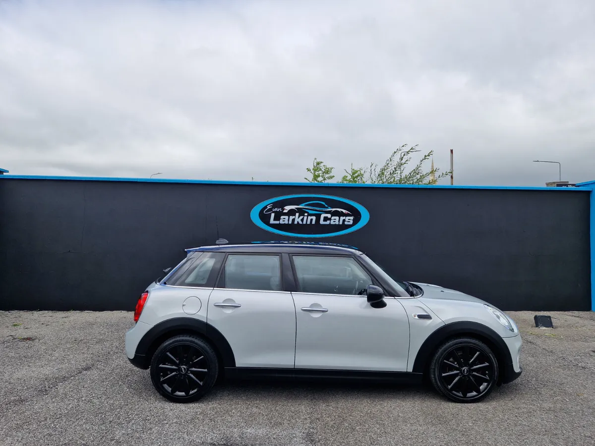 162 Mini Cooper 1.5 Petrol 5 Door Cheap Tax BiTone - Image 4