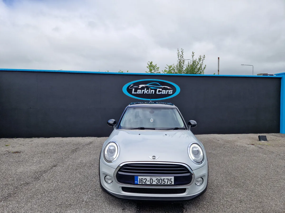 162 Mini Cooper 1.5 Petrol 5 Door Cheap Tax BiTone - Image 2