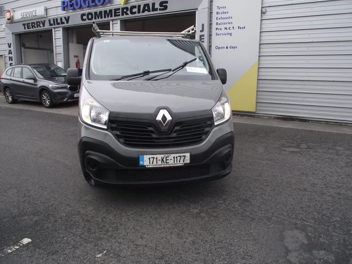 Renault Trafic 2017 - Image 1