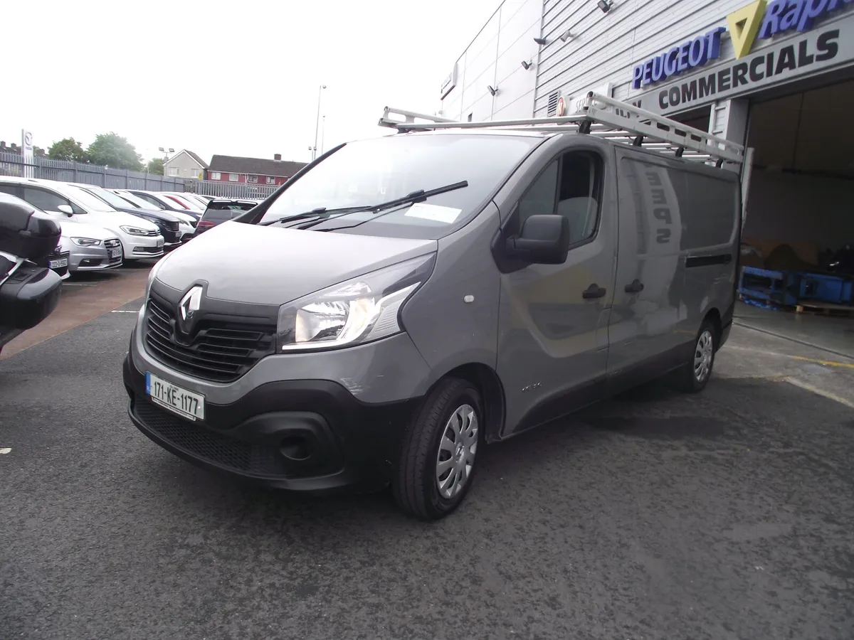 Renault Trafic 2017 - Image 2