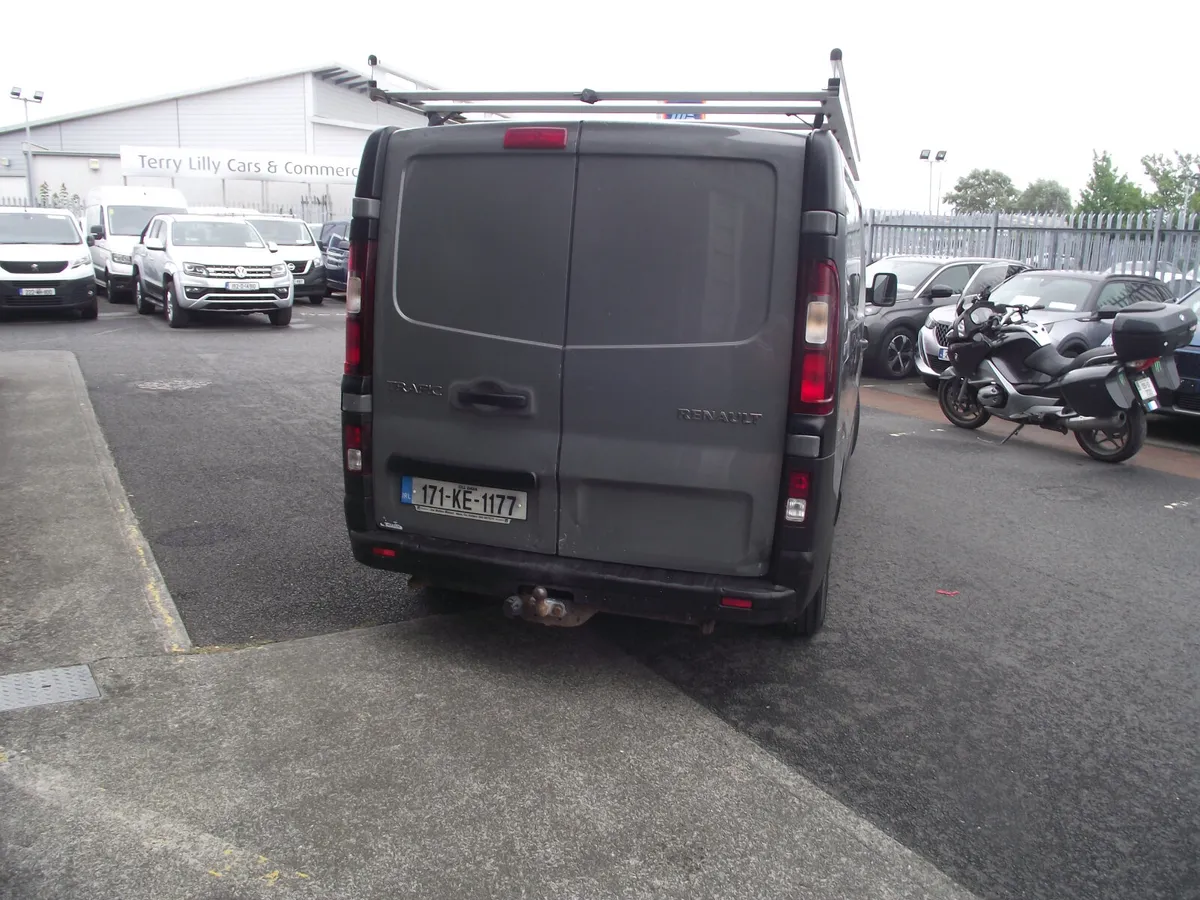 Renault Trafic 2017 - Image 4