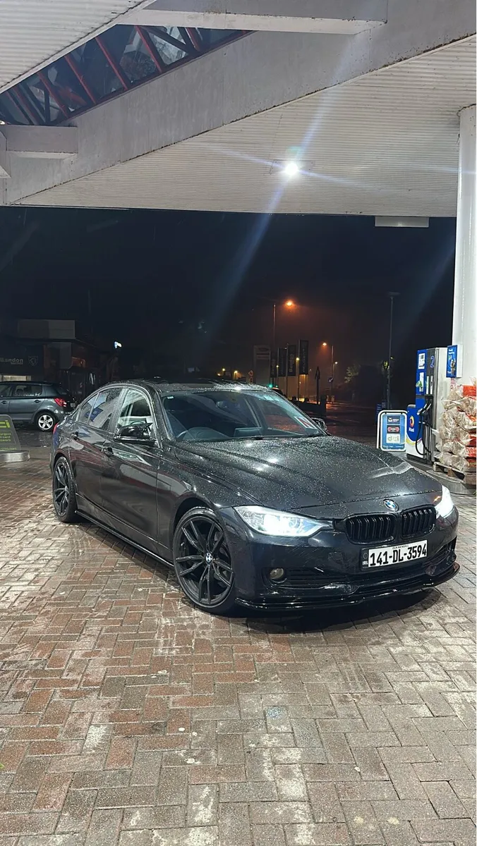 BMW F30 - Image 1