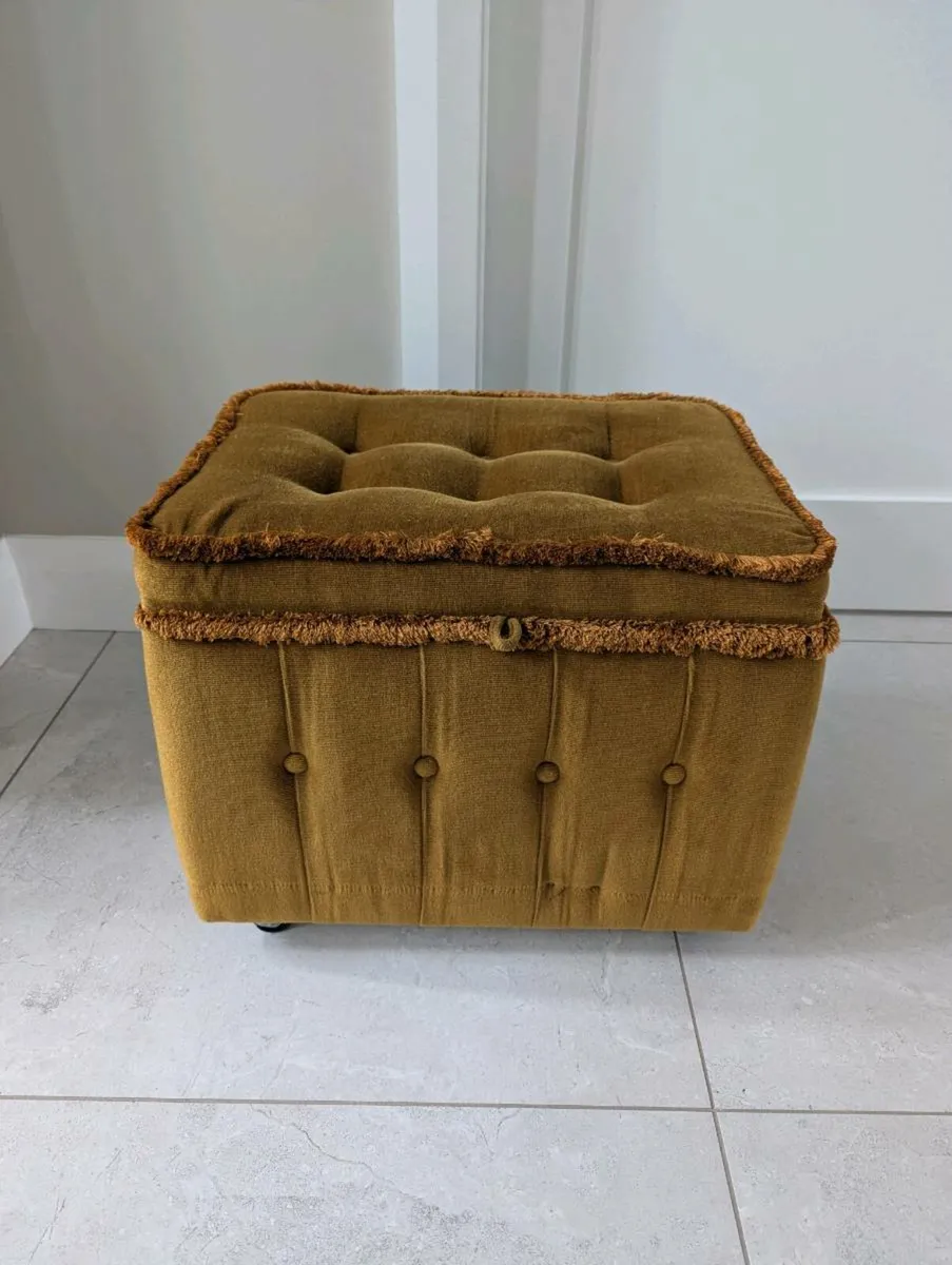 Foot stool - Image 1