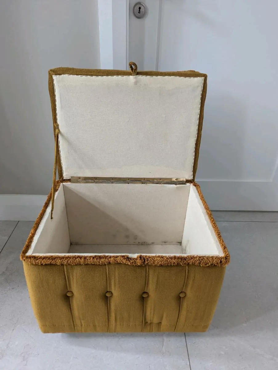 Foot stool - Image 2