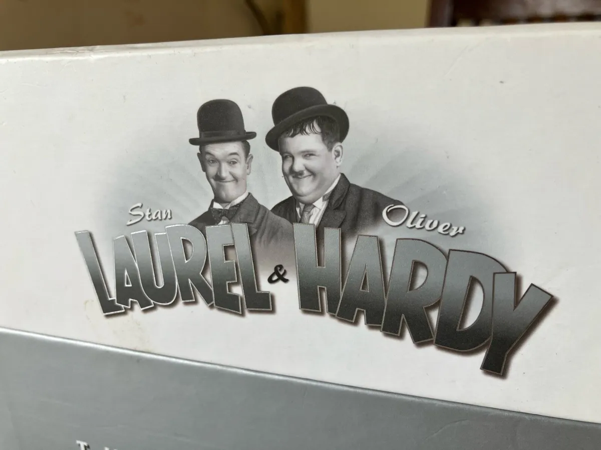 Laurel and Hardy the collection box DVD - Image 2