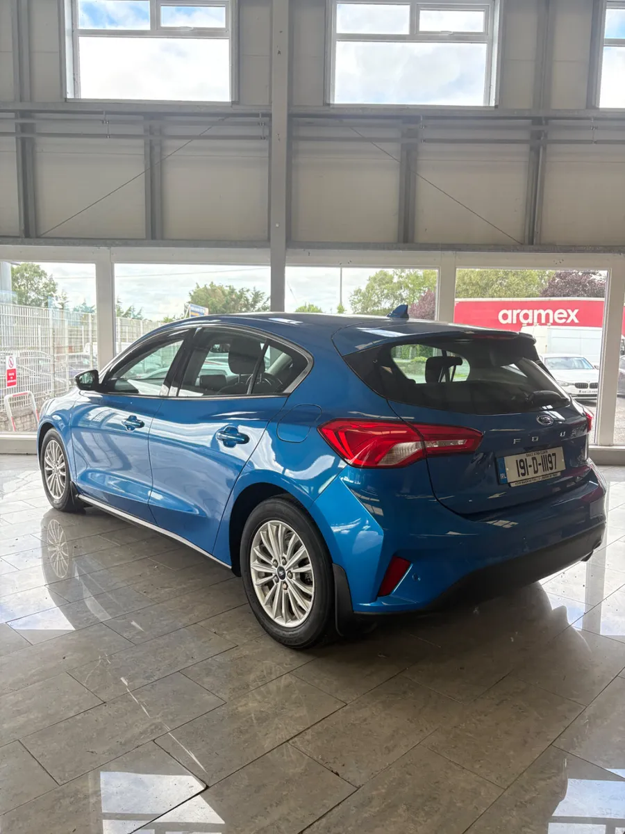 Ford Focus 2019 - Image 2