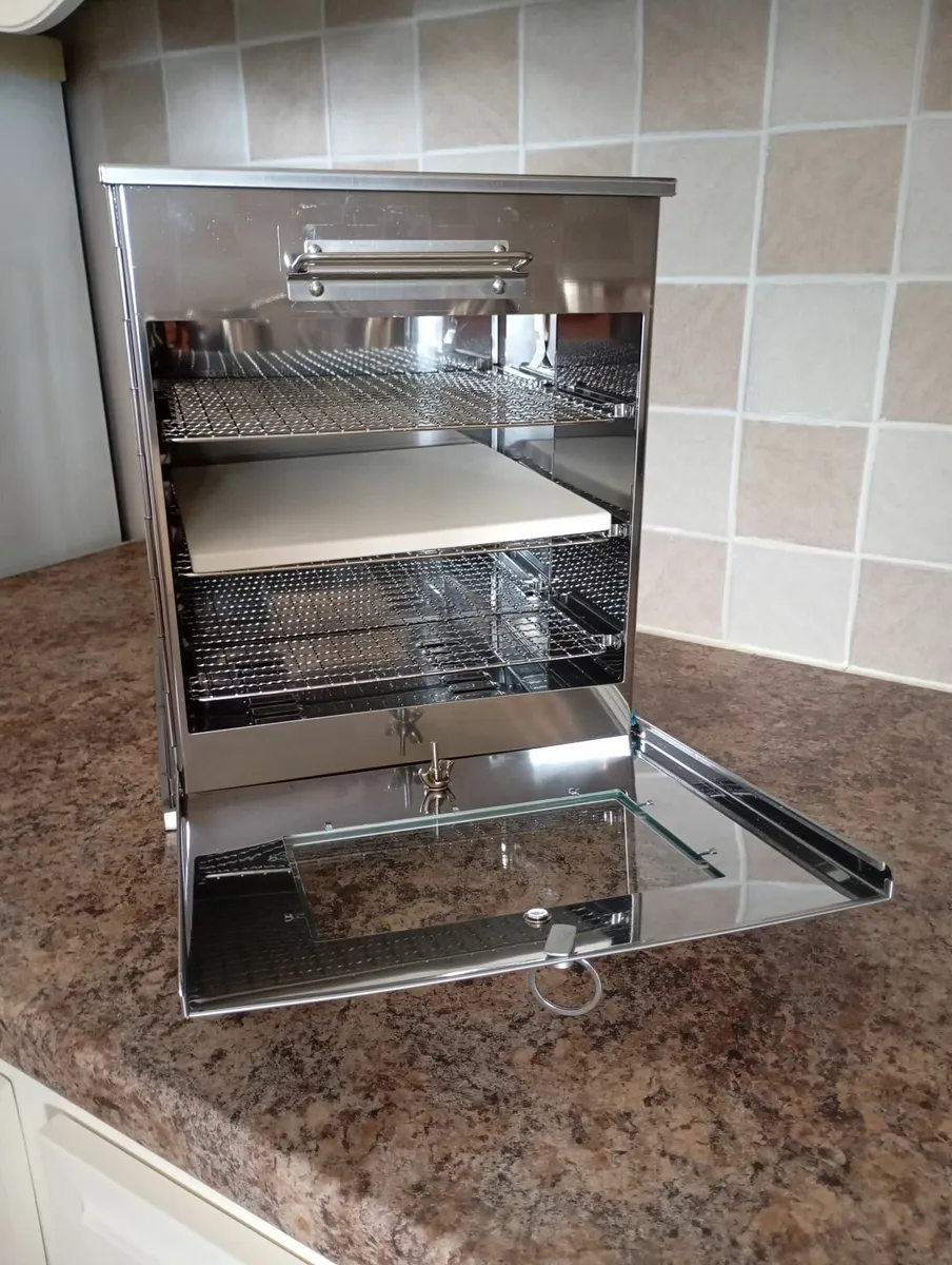 Portable Camping Oven and Accessories (New) - Image 4