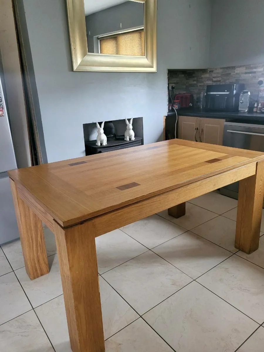Kitchen dining table - Image 1