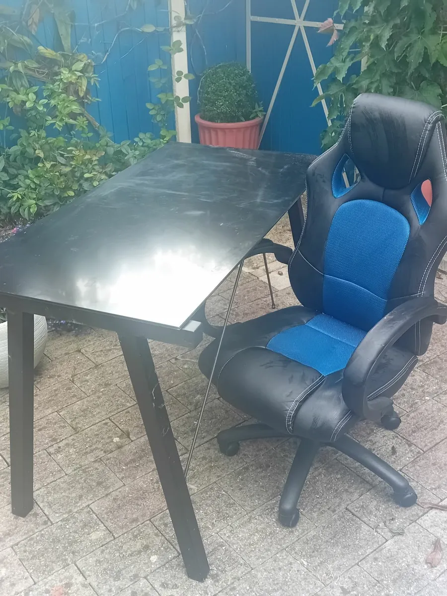Student table - Image 4