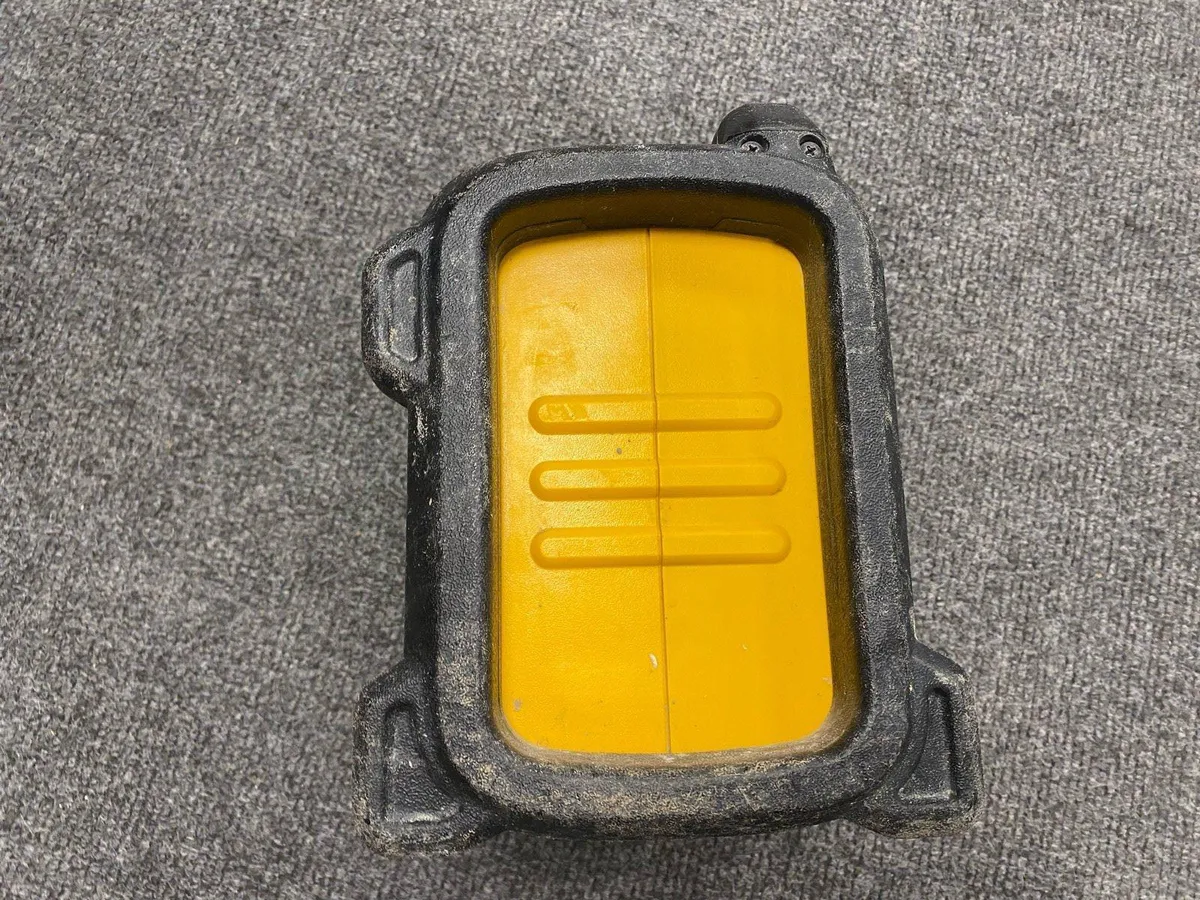 Dewalt DCR021 Radio Bare Unit - Image 4